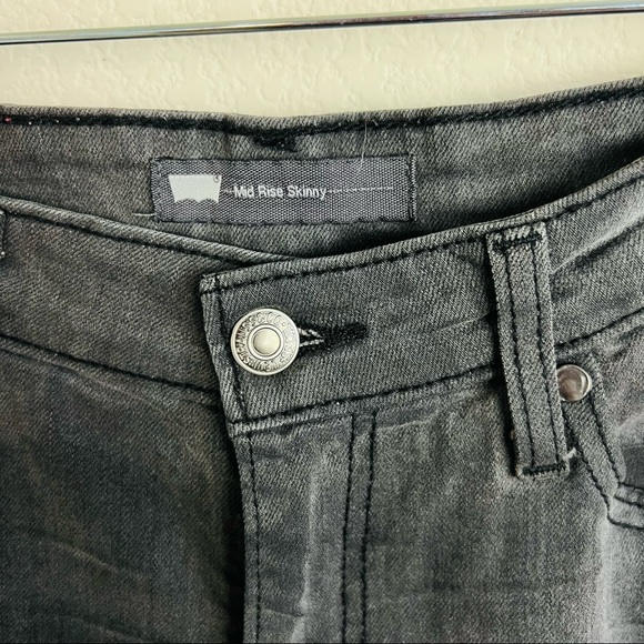 Levi’s Grey Distressed Acid Wash Skinny Jeans - Picture 4 of 13